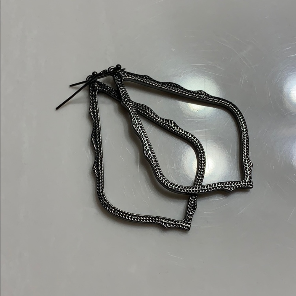 Kendra Scott Sophee drop earrings